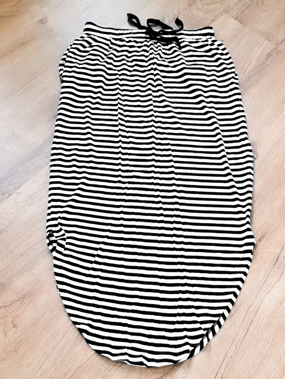 SO Black and White Striped Midi Skirt Size XS